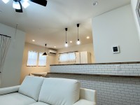 甲斐市に建つ、仲良し家族のエコなお家